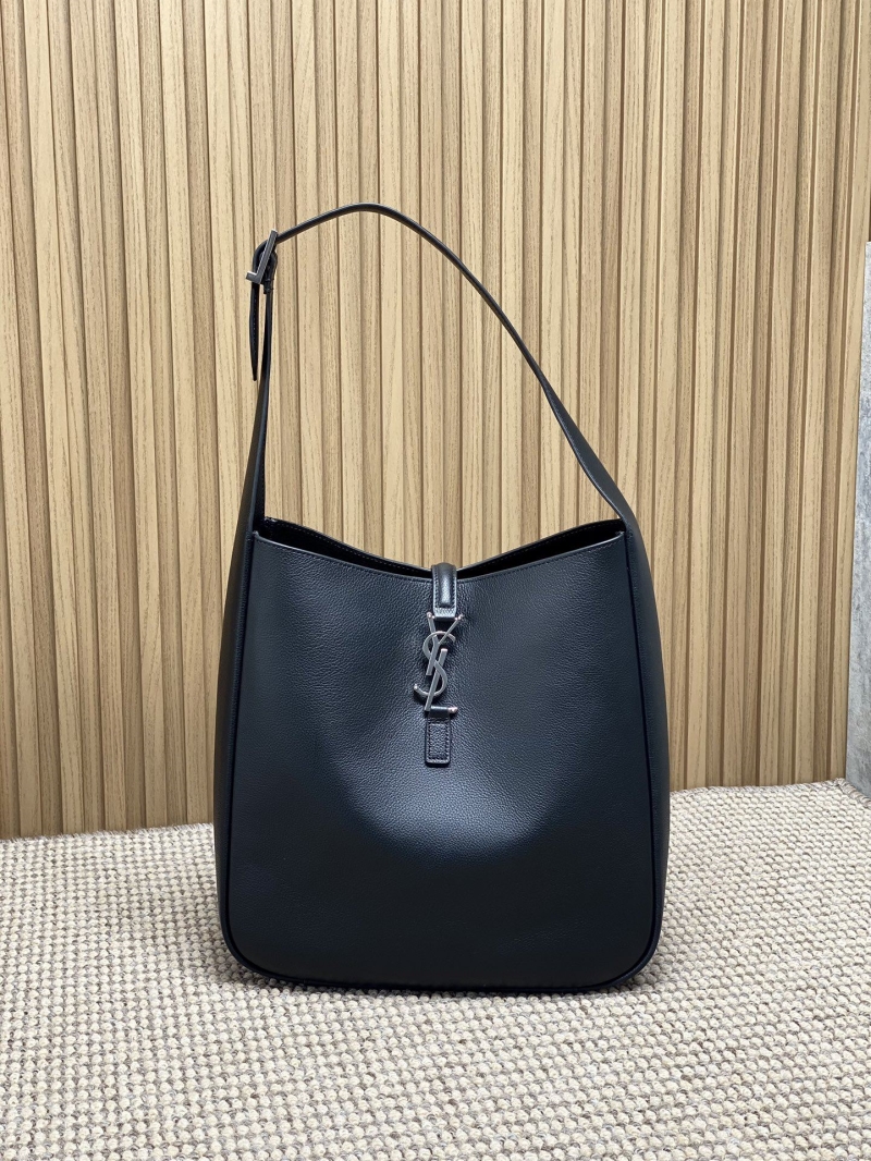 Y51 hobo bags